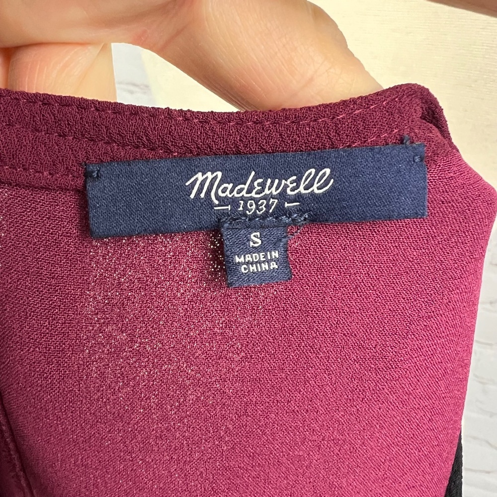 🏷️•|•MADEWELL•| Crepe Canal Tank Top - Picture 9 of 11